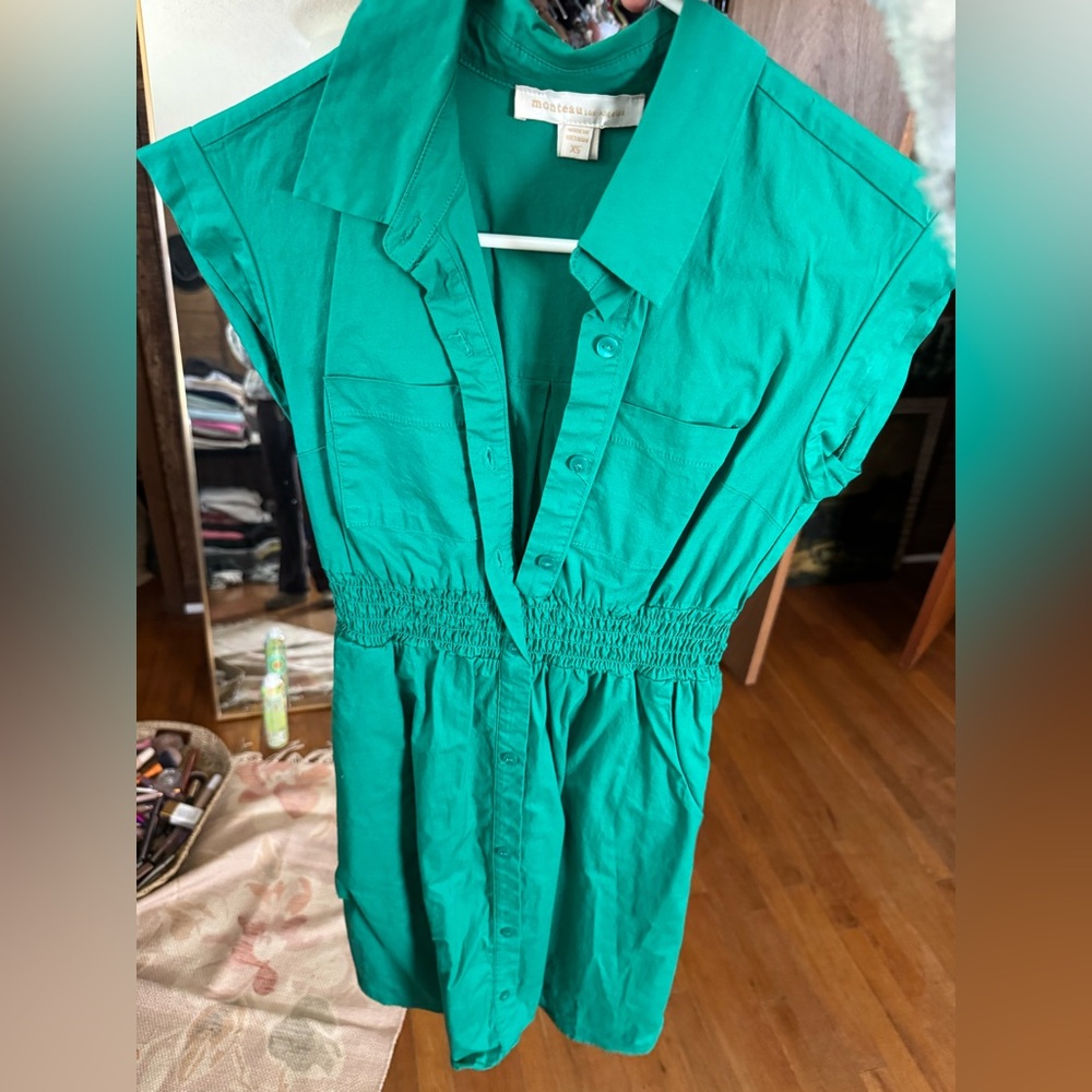 Monteau Los Angeles Emerald Green Button Front Shirtdress Cinched Waist size XS